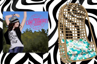 Ποστερ και κρεμαστη καρεκλα